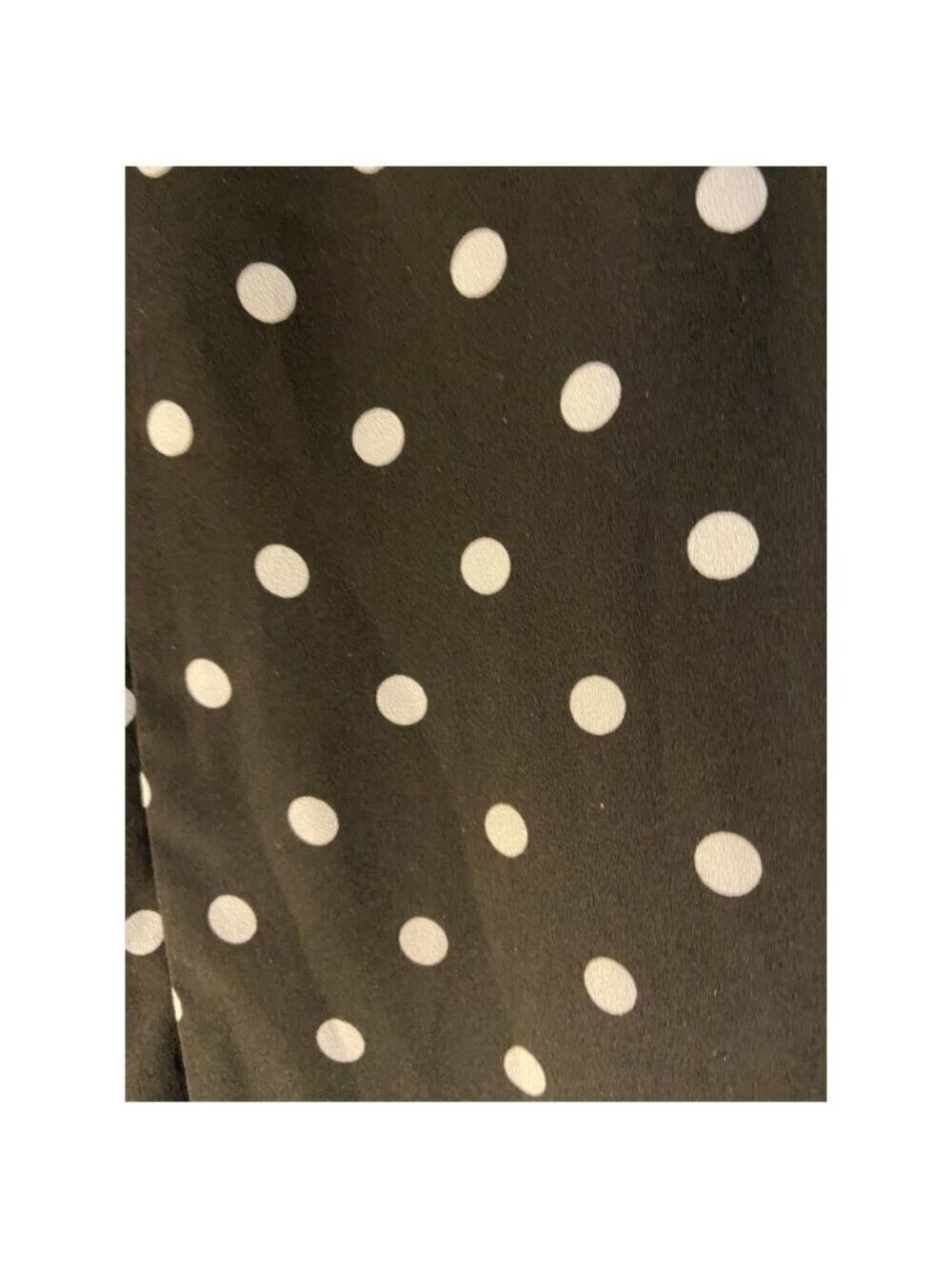 Express Black & White Sleeveless Polka Dot Top XS NWOT - Picture 5 of 6